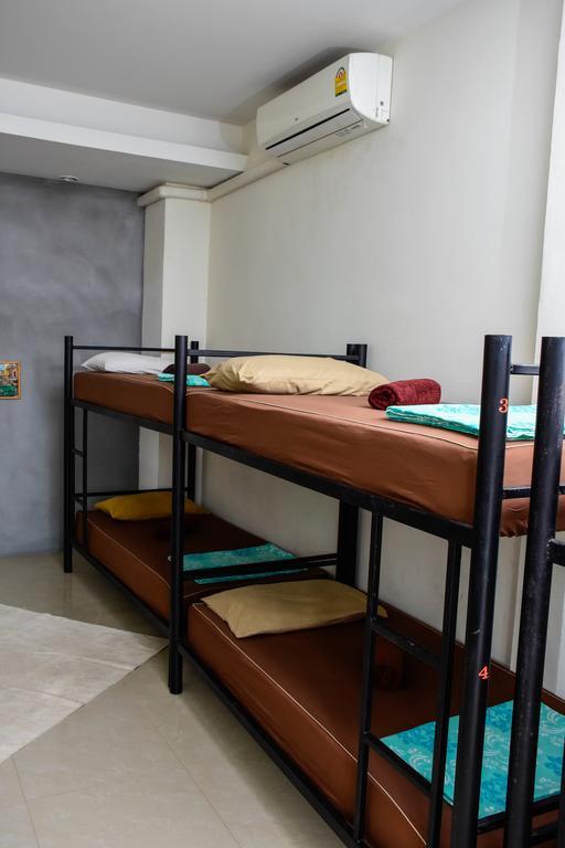 The Wanderlust Hostel Ko Pha Ngan Exterior photo
